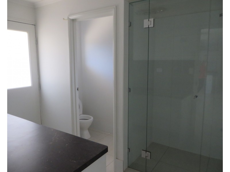 52 Cross Street, Deception Bay QLD 4508