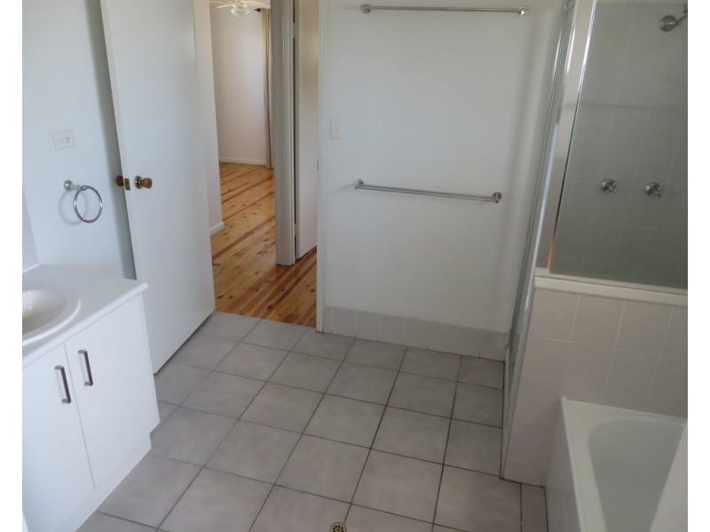 52 Cross Street, Deception Bay QLD 4508