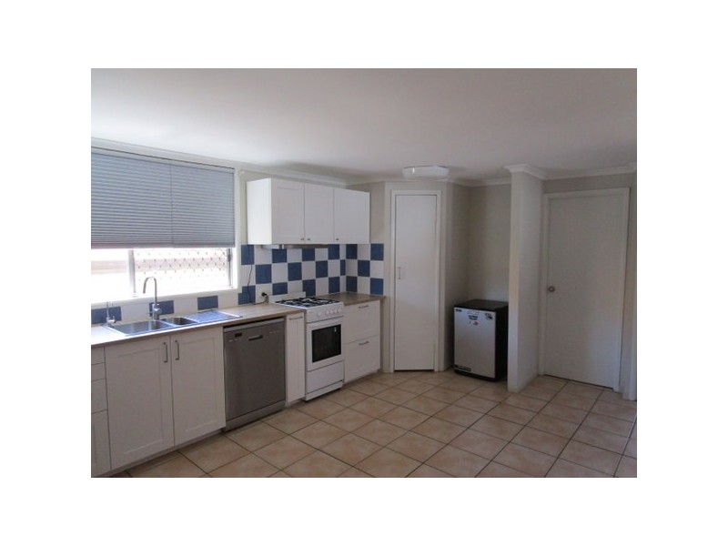 44 Campbell Street, Scarborough QLD 4020