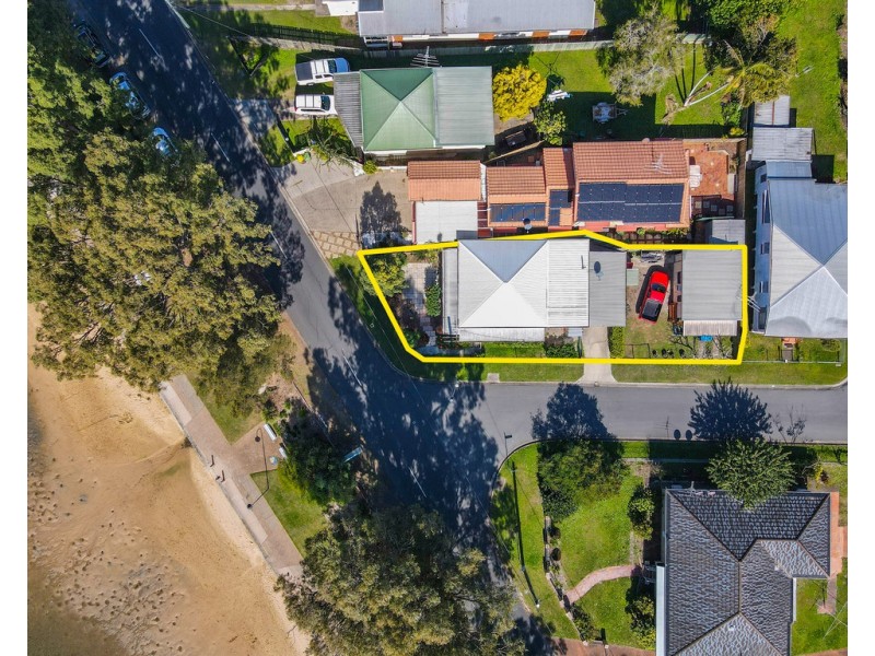 49 Esplanade, Deception Bay QLD 4508