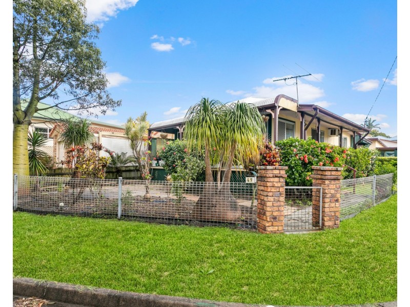 49 Esplanade, Deception Bay QLD 4508