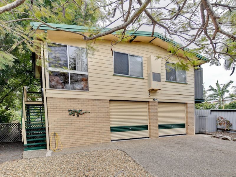 33 Dayboro Road, Petrie QLD 4502