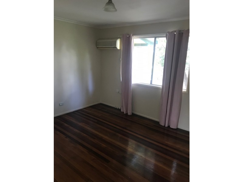 33 Dayboro Road, Petrie QLD 4502