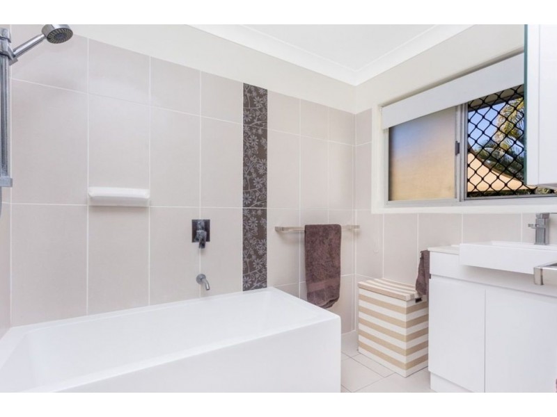 16 Ilonka Street, Deception Bay QLD 4508