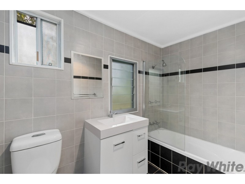 5 Sampson Street, Deception Bay QLD 4508