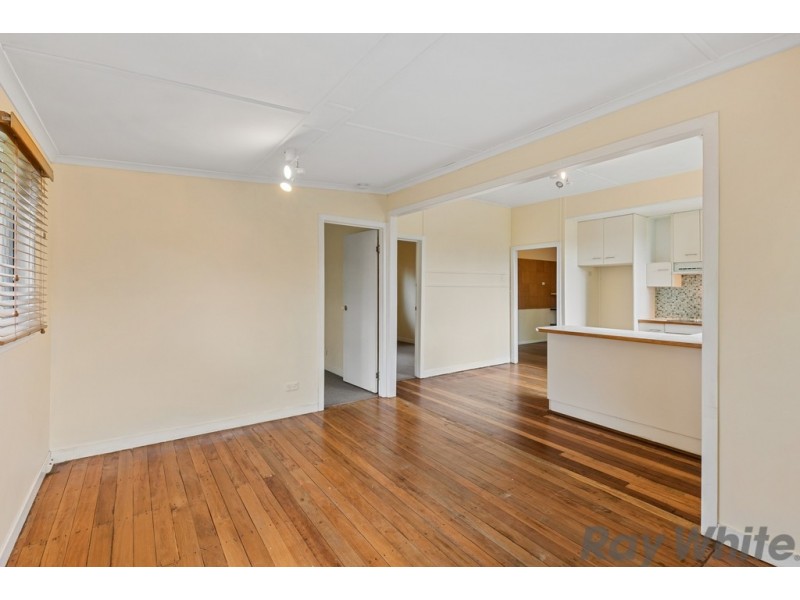 5 Sampson Street, Deception Bay QLD 4508