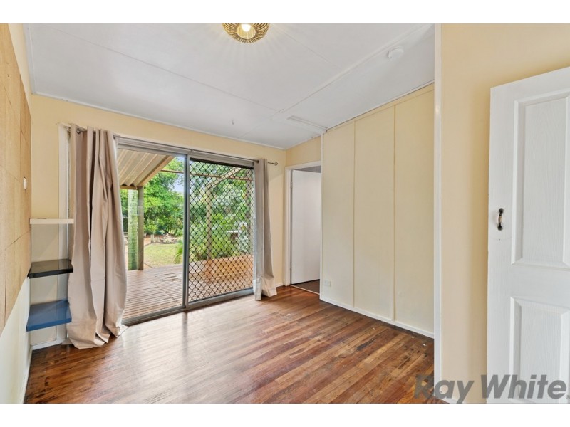 5 Sampson Street, Deception Bay QLD 4508