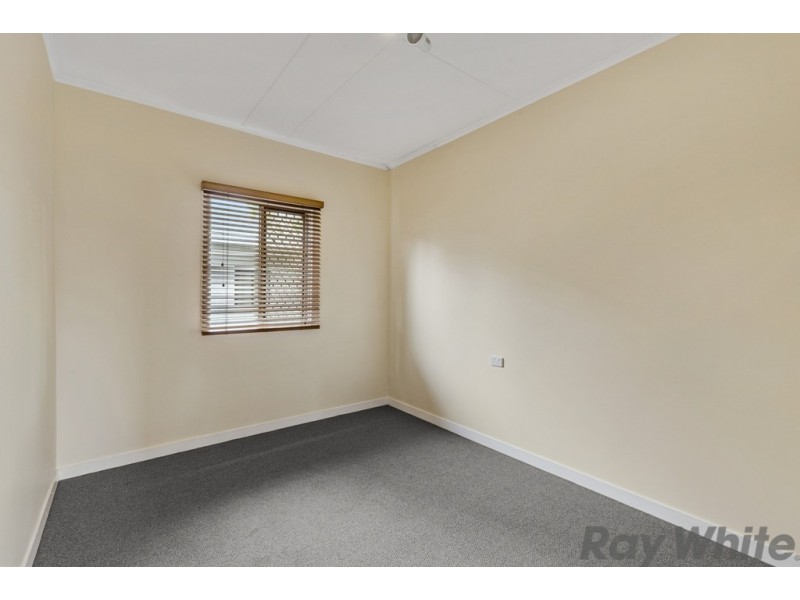 5 Sampson Street, Deception Bay QLD 4508