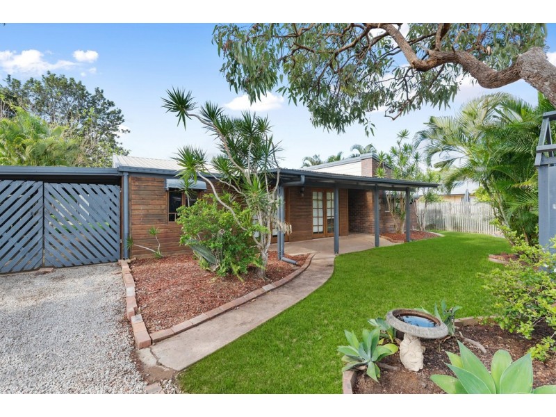 35 Dawn Street, Deception Bay QLD 4508