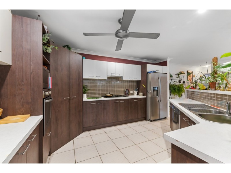 6 Breakwater Court, Deception Bay QLD 4508