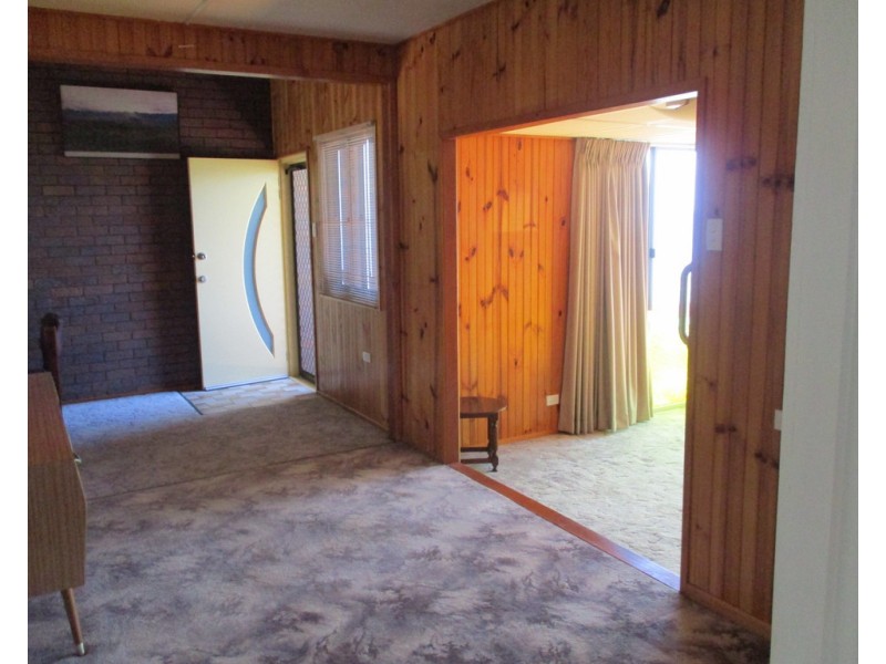 145 Esplanade, Deception Bay QLD 4508