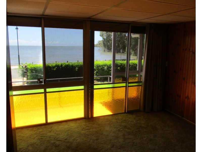 145 Esplanade, Deception Bay QLD 4508