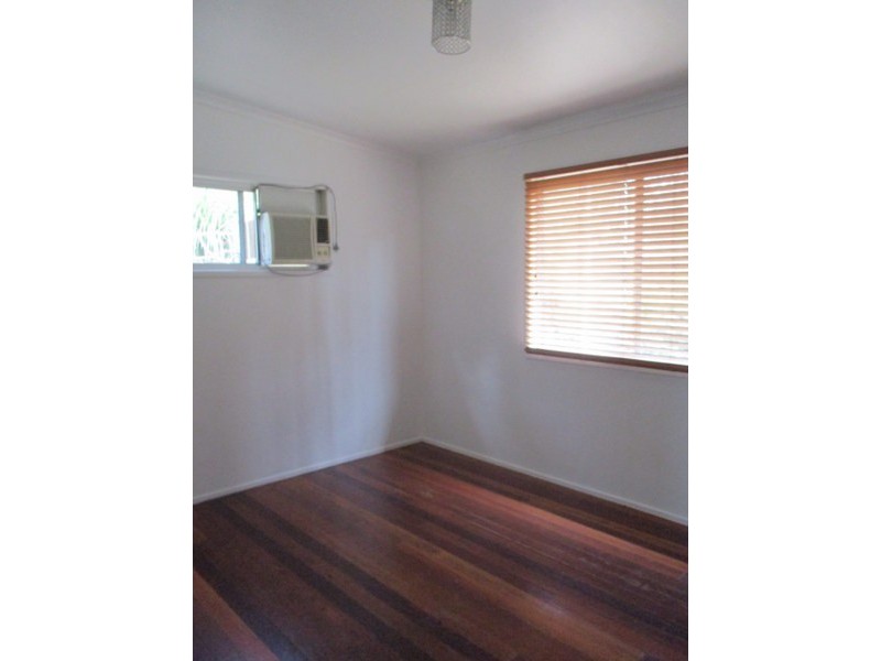 28 Carwell Street, Petrie QLD 4502