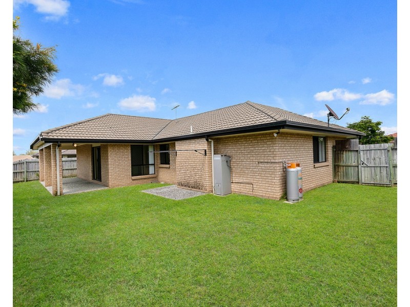 8 Mavis Court, Rothwell QLD 4022