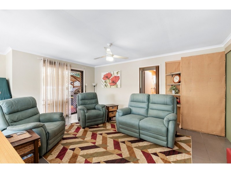 2/5 Bonton Avenue, Deception Bay QLD 4508