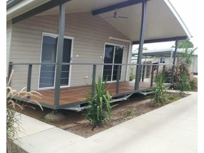 8 Robin Road, Longreach QLD 4730