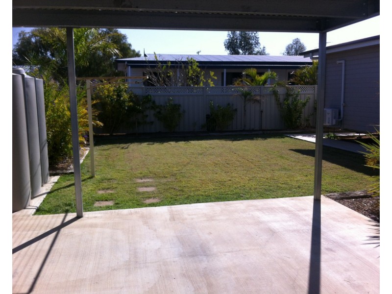 8 Robin Road, Longreach QLD 4730
