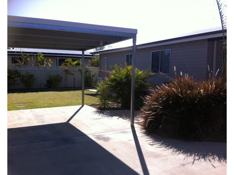 8 Robin Road, Longreach QLD 4730