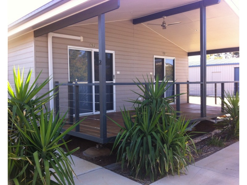 8 Robin Road, Longreach QLD 4730
