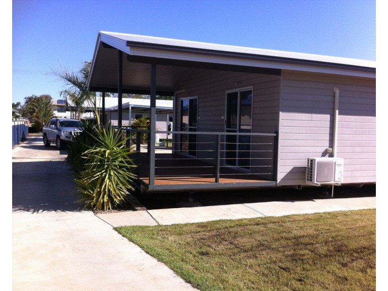 8 Robin Road, Longreach QLD 4730