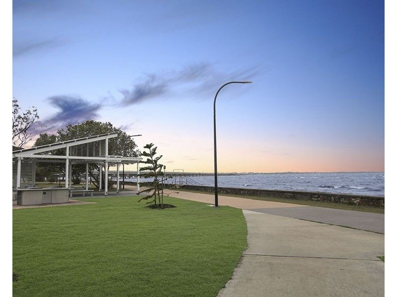 35 Twenty Third Avenue, Brighton QLD 4017