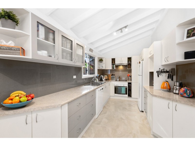 15 Cunningham Street, Deception Bay QLD 4508