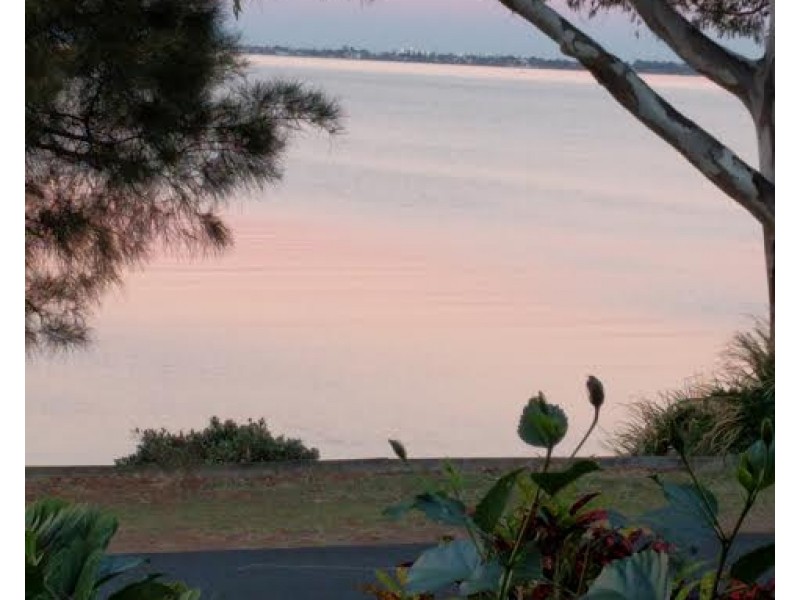 49 Esplanade, Deception Bay QLD 4508