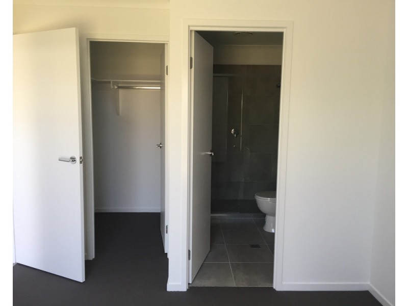 71 Promenade Circuit, Rothwell QLD 4022