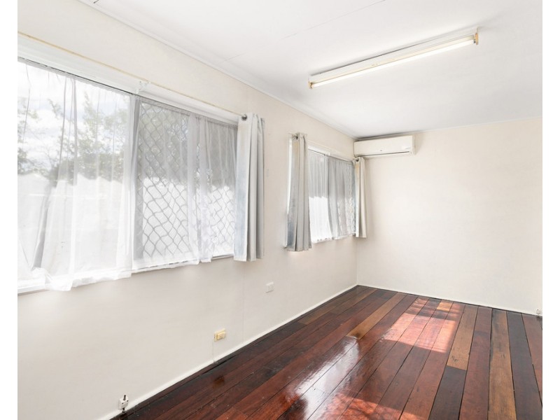 35 Summer Street, Deception Bay QLD 4508