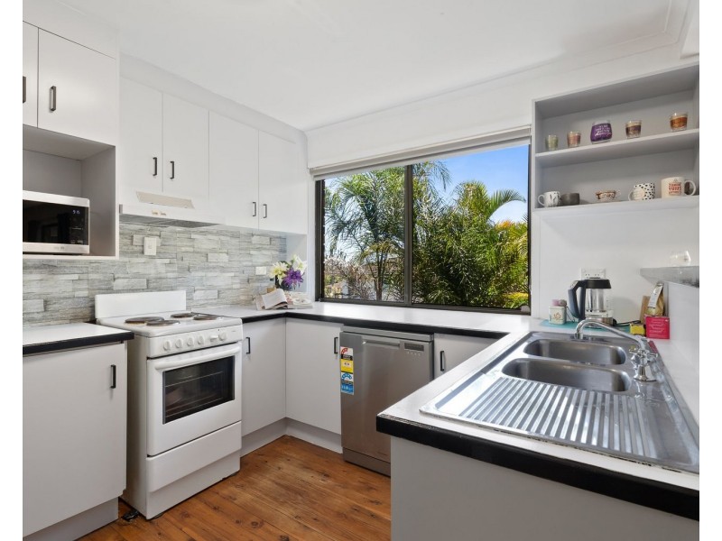 16 Acland Drive, Strathpine QLD 4500