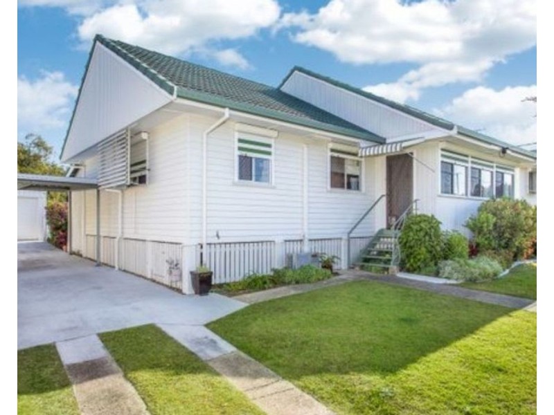 11 Sandown St, Brighton QLD 4017