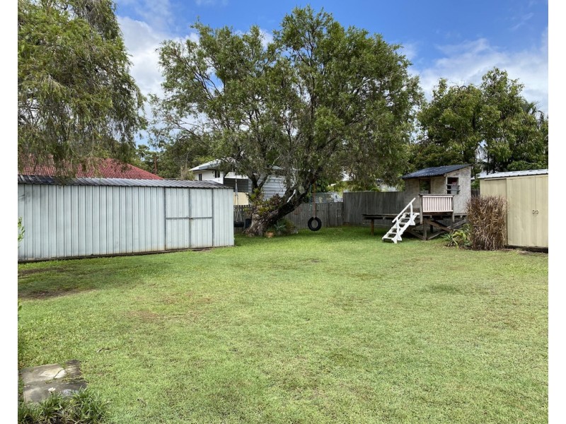 11 Sandown St, Brighton QLD 4017