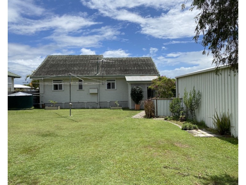 11 Sandown St, Brighton QLD 4017