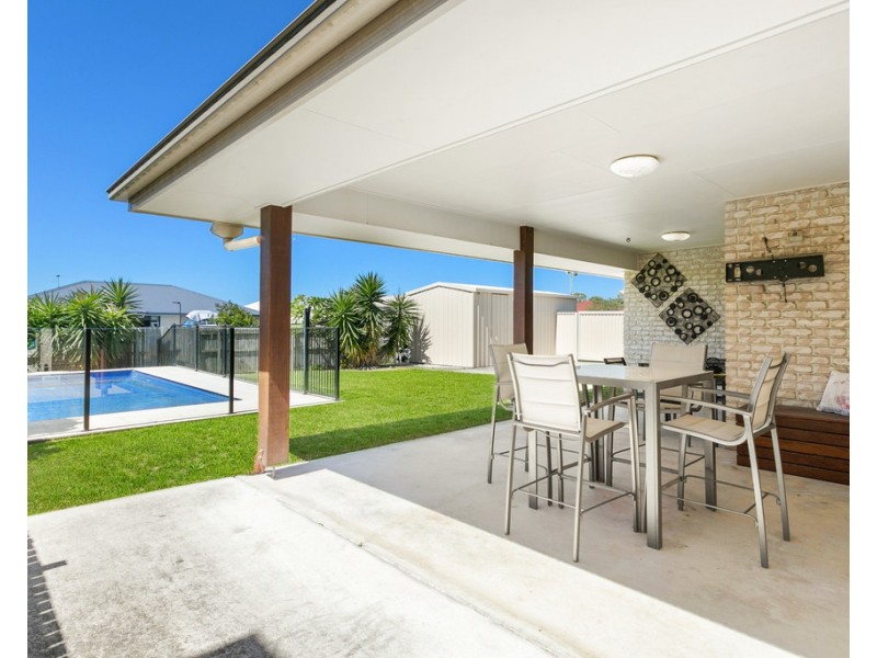 2 Caitlin Court, Rothwell QLD 4022