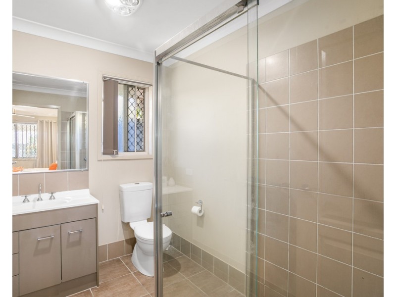 2 Caitlin Court, Rothwell QLD 4022