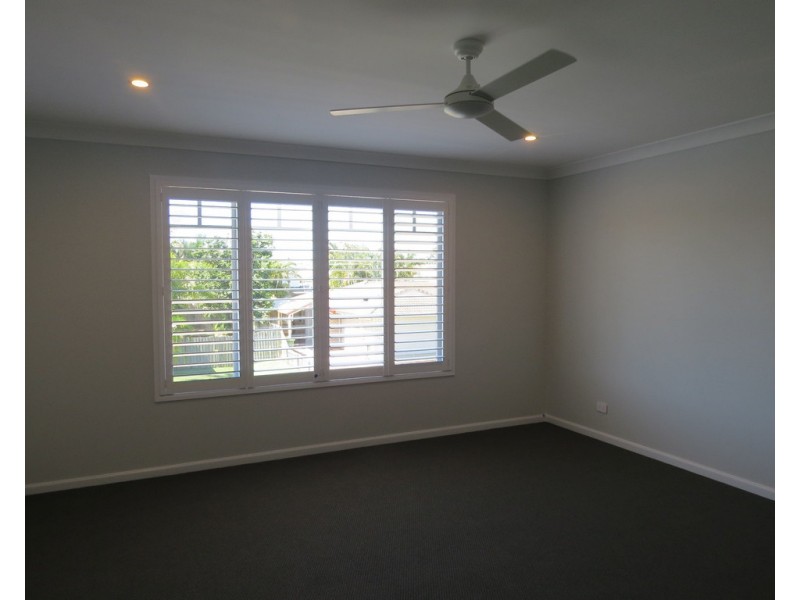 5 Glanville Street, Rothwell QLD 4022