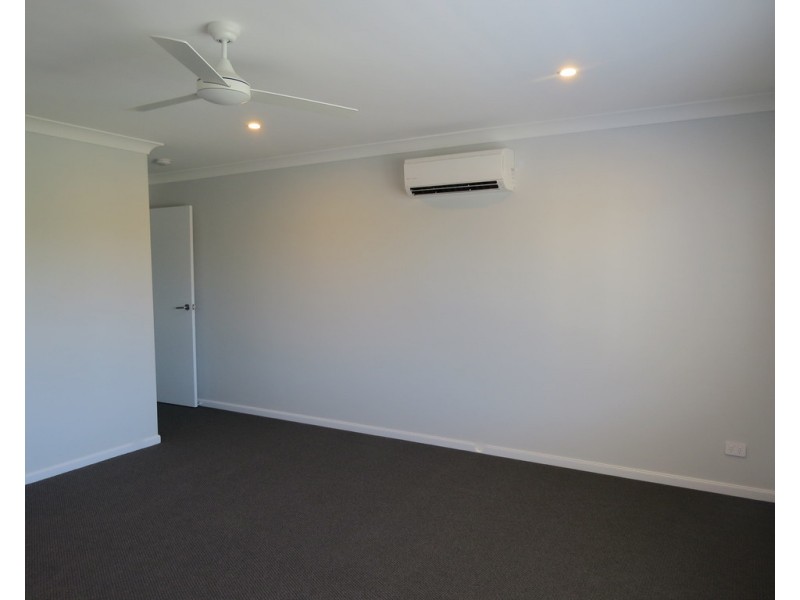 5 Glanville Street, Rothwell QLD 4022