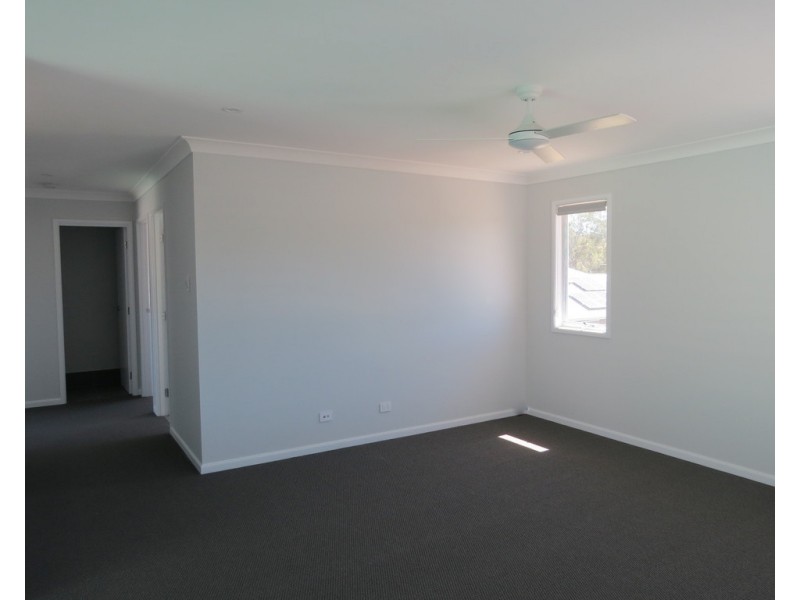 5 Glanville Street, Rothwell QLD 4022