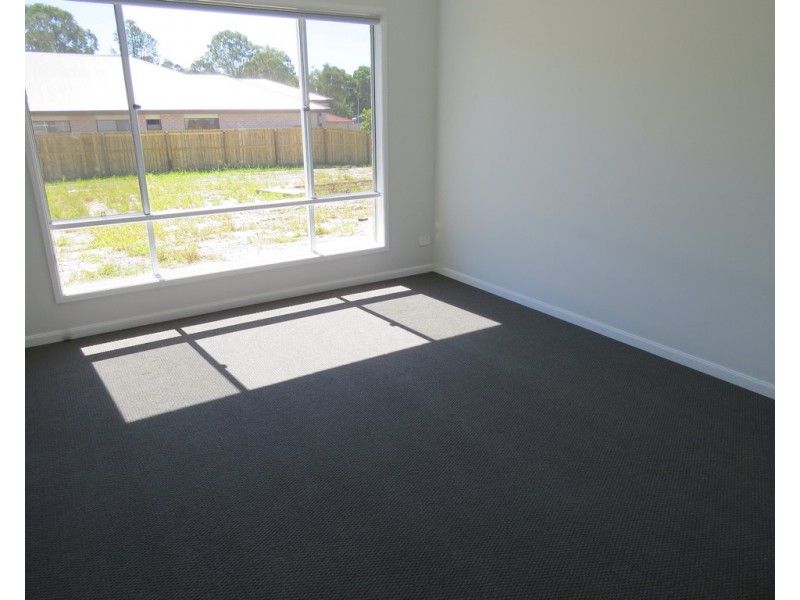 5 Glanville Street, Rothwell QLD 4022