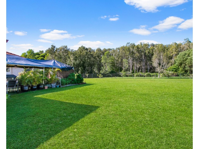 15 Pristine Place, Ningi QLD 4511