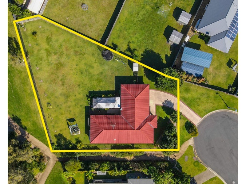 15 Pristine Place, Ningi QLD 4511