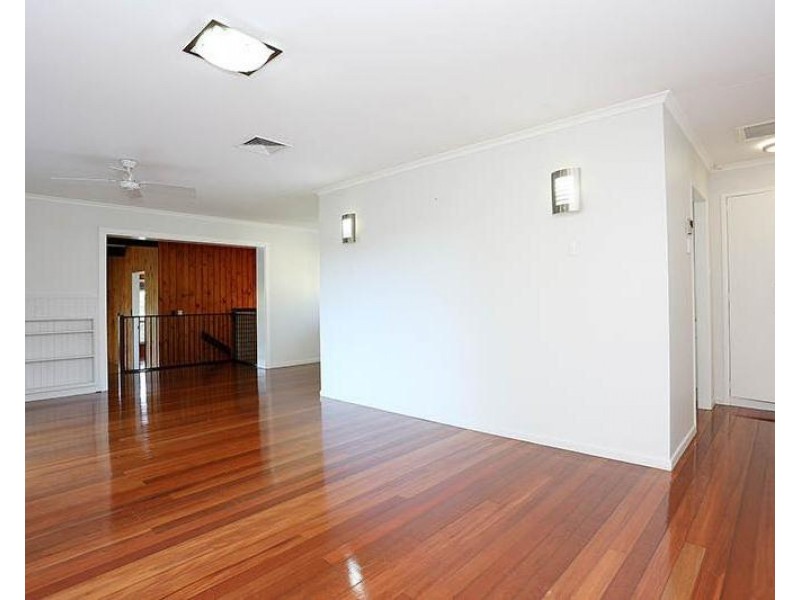 171 Esplanade South, Deception Bay QLD 4508