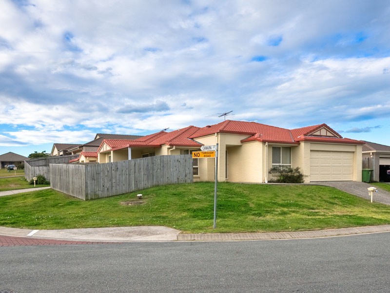 2/6 Eugenia Avenue, Rothwell QLD 4022