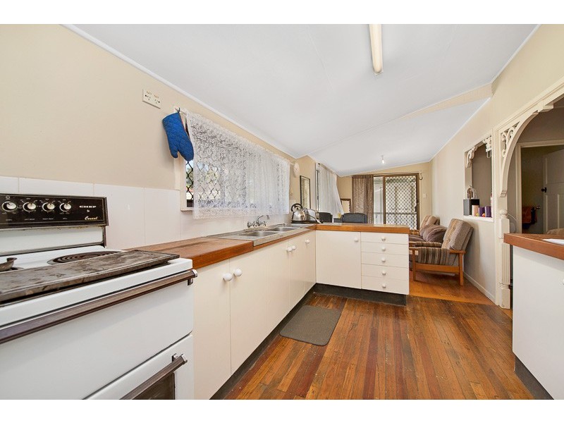 12 Lawnhill Avenue, Deception Bay QLD 4508