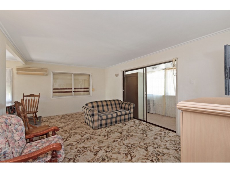 17 Lockyer Parade, Deception Bay QLD 4508