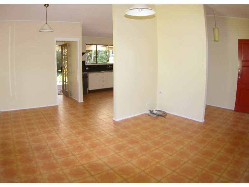 6 Simon Street, Deception Bay QLD 4508