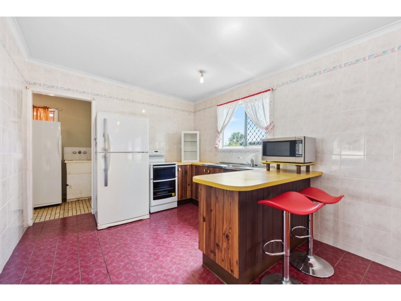 26 Porpoise Pde, Deception Bay QLD 4508