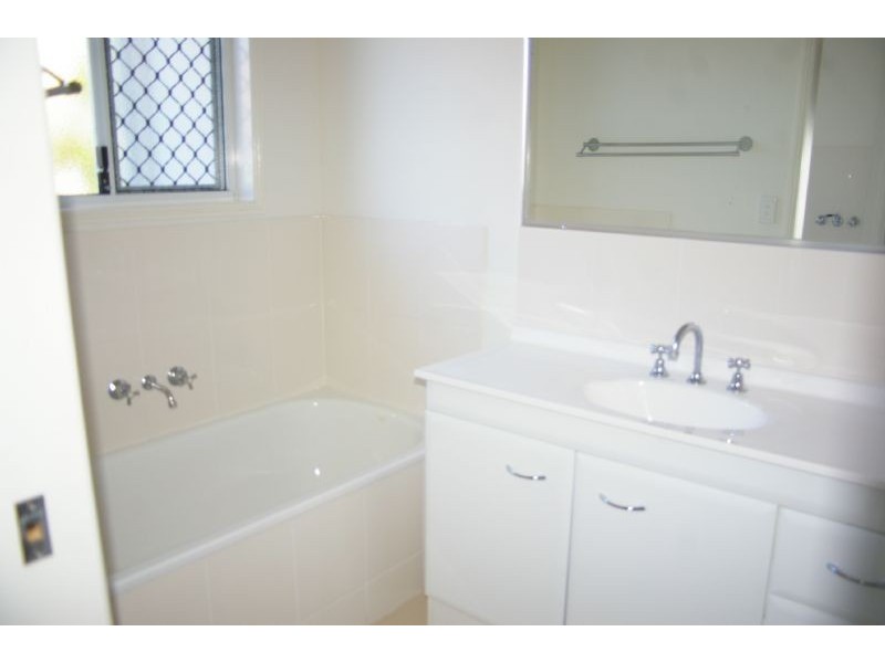 8 Canaipa Court, Rothwell QLD 4022