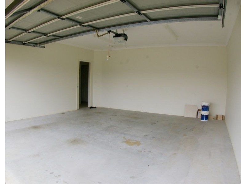 8 Canaipa Court, Rothwell QLD 4022