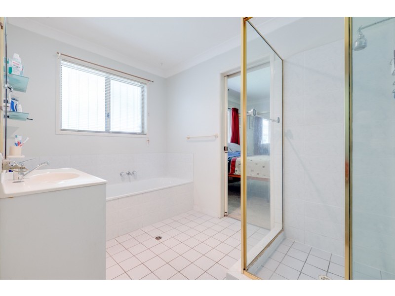 64 Kate Avenue, Deception Bay QLD 4508